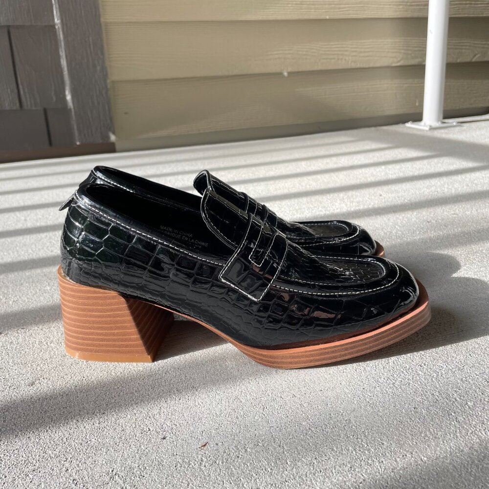 Urban Outfitters Lucy Croc Loafer - Picture 3 of 7
